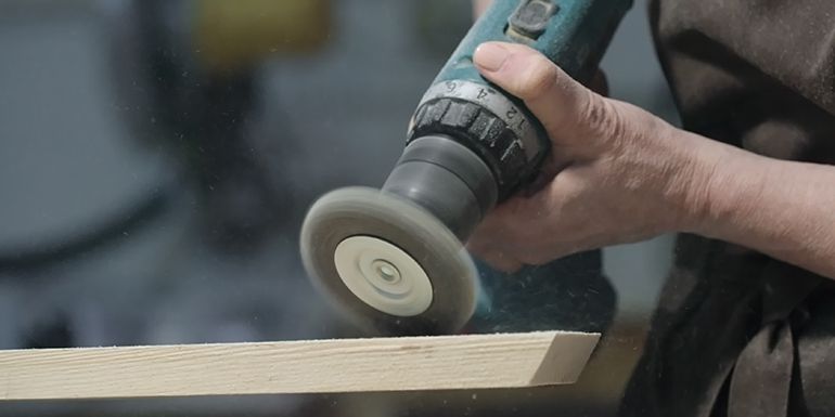 angle grinder for woodworking